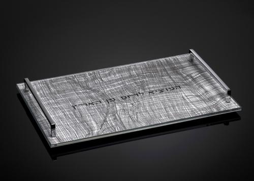 Yuta-Serving-Challah-Board