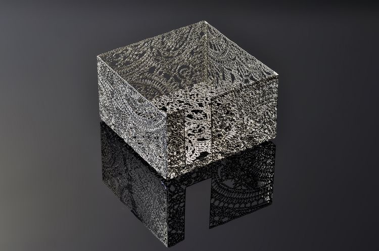Ornamented-Memo-Box